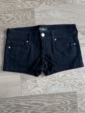 Guess Women's Black Denim Jean Shorts Size 27 Low rise